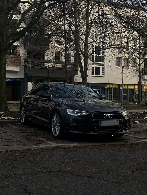 Grau Gebraucht 2013 Audi A6 Comfort Limousine | 14.999 € (Etwas zu teuer) - Bild 1/4