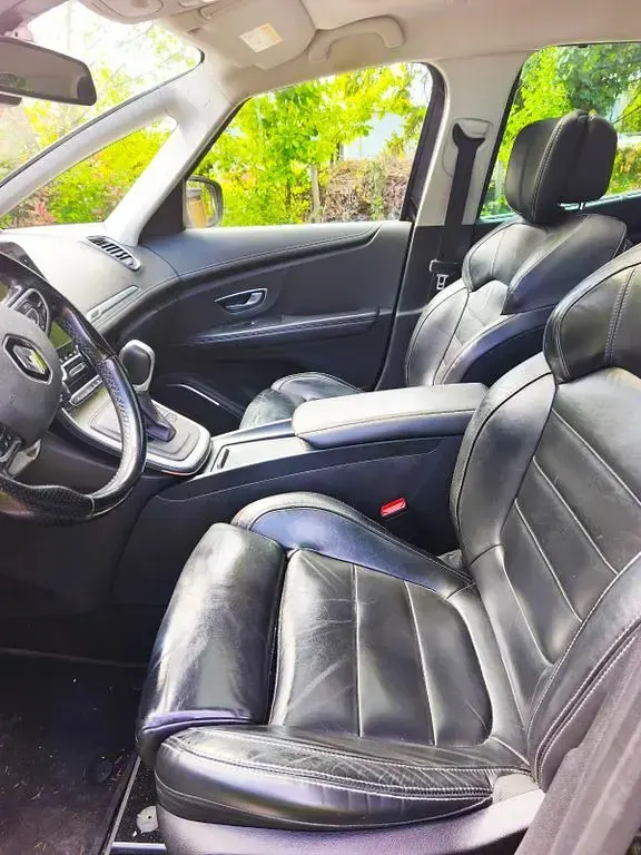Gebraucht Renault Grand Scénic IV Initiale 160 PS (117 kW) 2017 Schwarz Van / Kleinbus