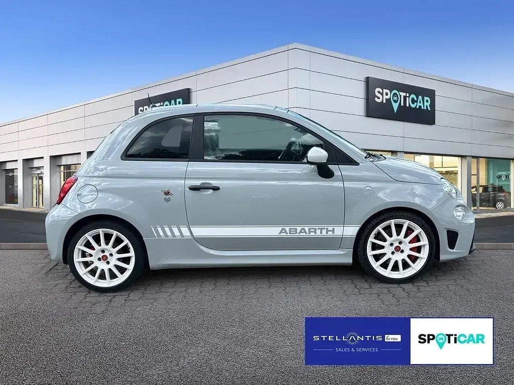 Gebraucht Abarth 695 Esseesse 179 PS (131 kW) 2022 Grau Kleinwagen