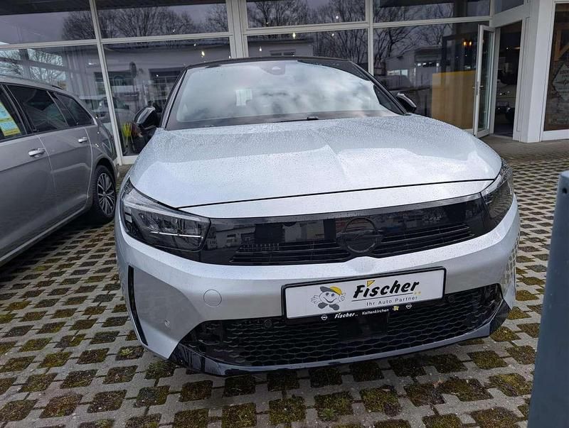 Gebraucht Opel Corsa 101 PS (74 kW) 2024 Kristall silber Kleinwagen