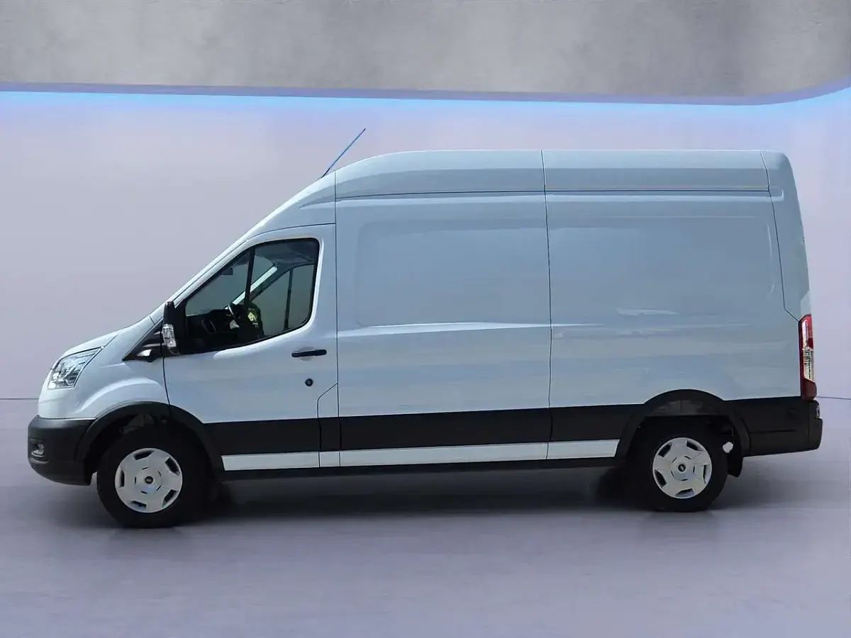 Gebraucht Ford Transit Trend 131 PS (96 kW) 2025 Frostweiß Limousine