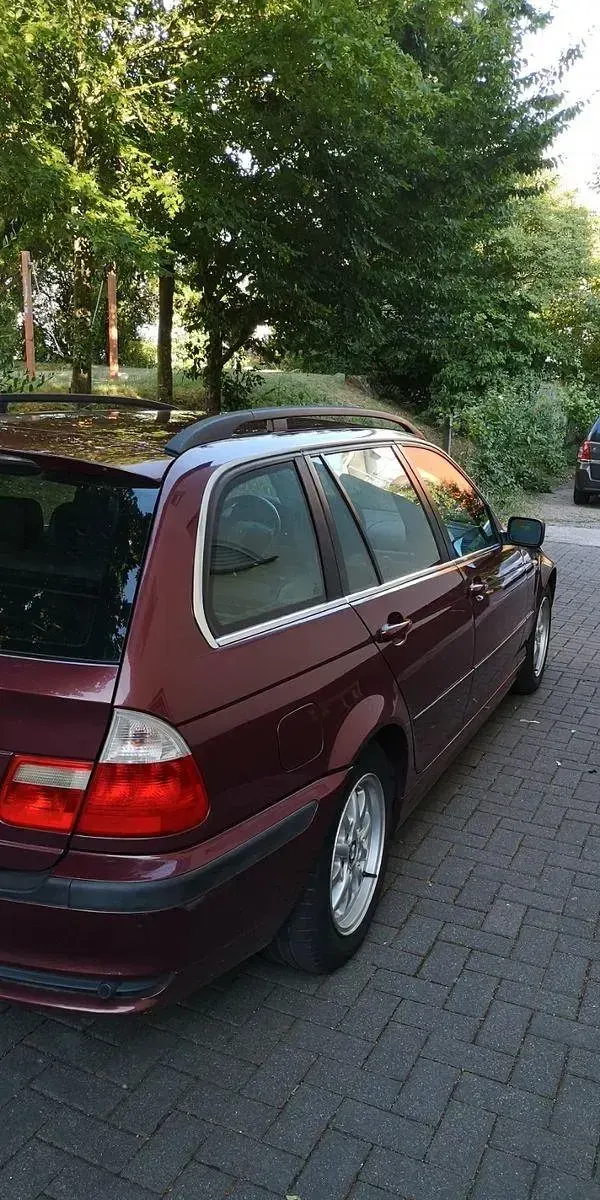 Gebraucht BMW 316 Exclusive 120 PS (88 kW) 2004 Rot Kombi