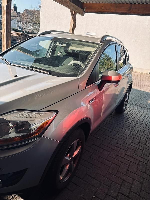 Gebraucht Ford Kuga 143 PS (105 kW) 2011 Silber SUV