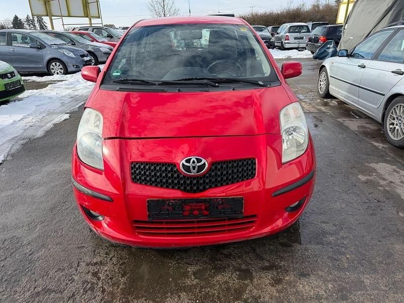 Gebraucht Toyota Yaris Sol 87 PS (63 kW) 2008 Rot Kleinwagen