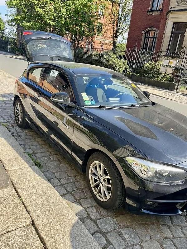 Schwarz Gebraucht 2018 BMW 116 Advantage Kleinwagen | 11.800 € (Fairer Preis) - Bild 1/4