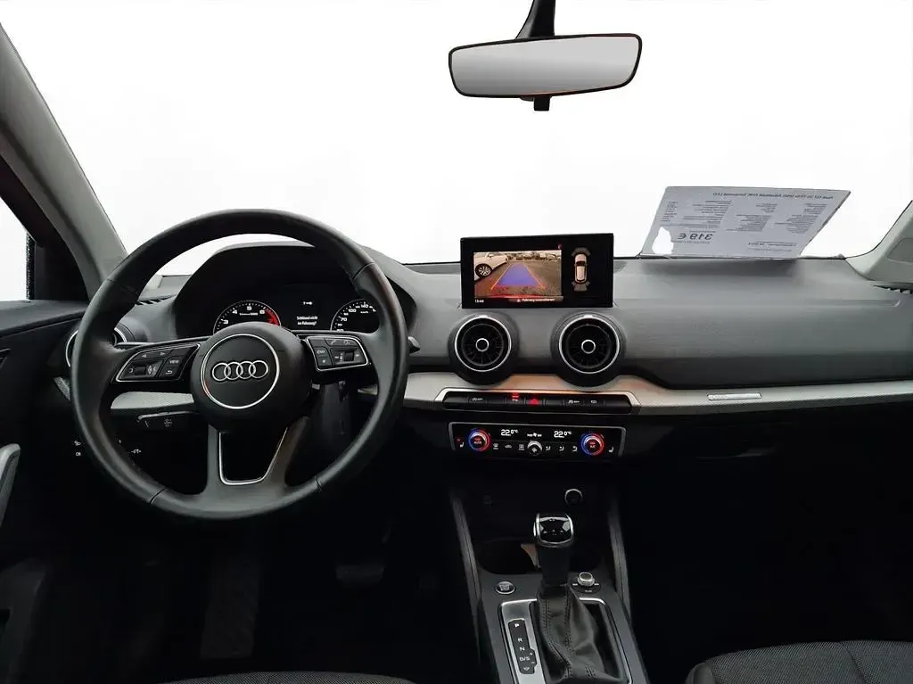 Używany Audi Q2 Advanced 150 KM (110 kW) 2021 Czerwony SUV