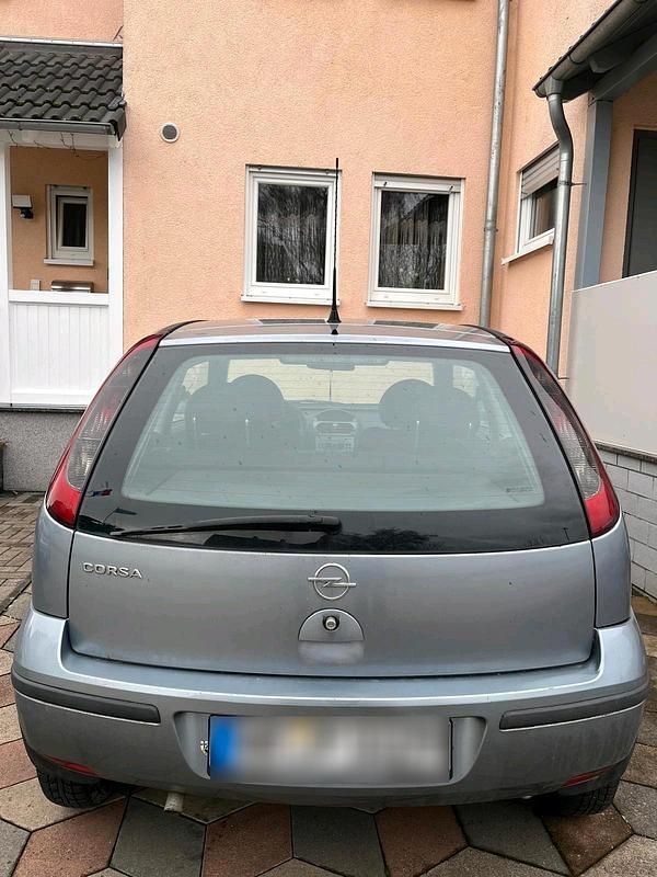 Usata Opel Corsa 59 CV (43 kW) 2004 Grigio Utilitaria