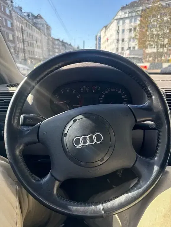 Second-hand Audi A3 102 CP (75 kW) 1999 Gri Hatchback