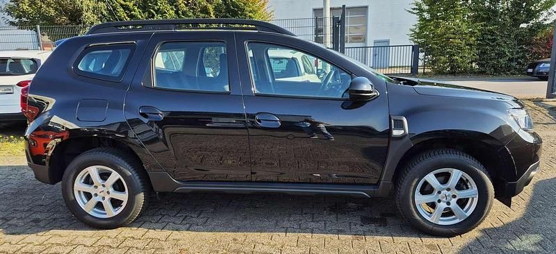 Gebraucht Dacia Duster Comfort 101 PS (74 kW) 2021 Perlmuttschwarz SUV