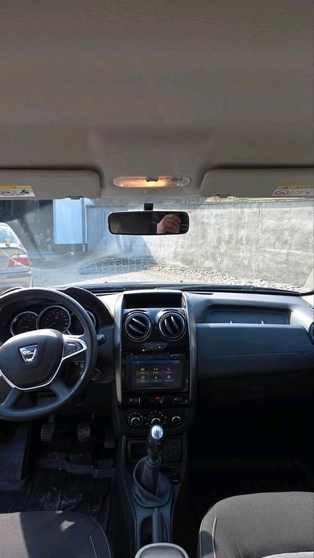 Second-hand Dacia Duster 125 CP (91 kW) 2017 Albastru SUV