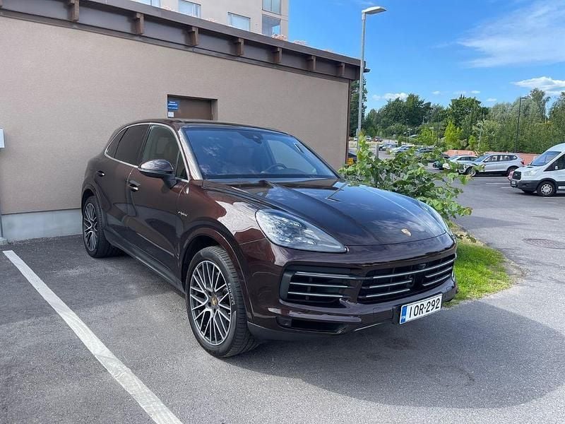 Braun Gebraucht 2019 Porsche Cayenne SUV | 42.000 € (Superpreis) - Bild 1/4