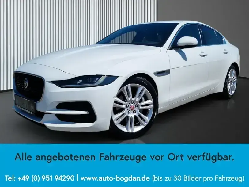 Gebraucht Jaguar XE SE 250 PS (183 kW) 2020 Fuji white Limousine