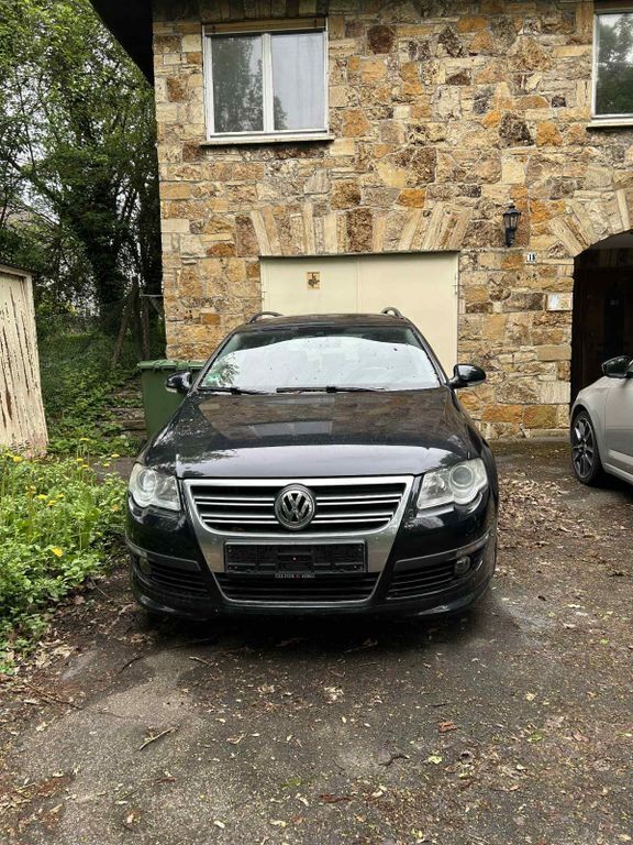 Schwarz Gebraucht 2009 VW Passat Individual Kombi | 4.000 € (Fairer Preis) - Bild 1/4