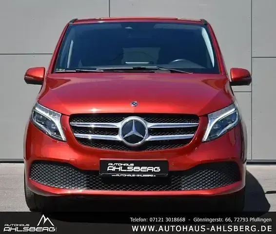 Gebraucht Mercedes V250 Edition 190 PS (139 kW) 2019 Rot Van / Kleinbus