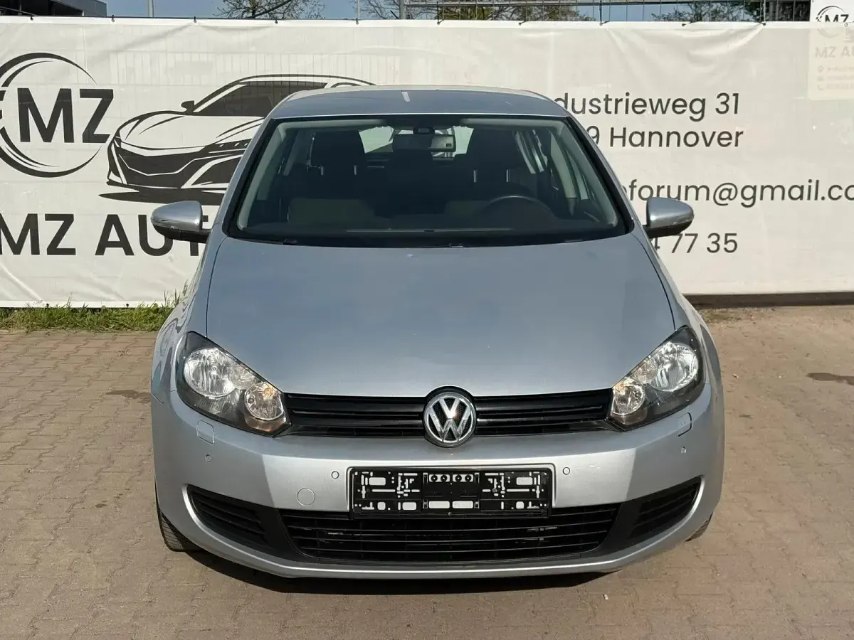 Gebraucht VW Golf VI Trendline 80 PS (58 kW) 2012 Silber Kleinwagen