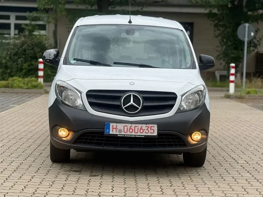 Gebraucht Mercedes Citan 109 90 PS (66 kW) 2018 Weiß Van / Kleinbus