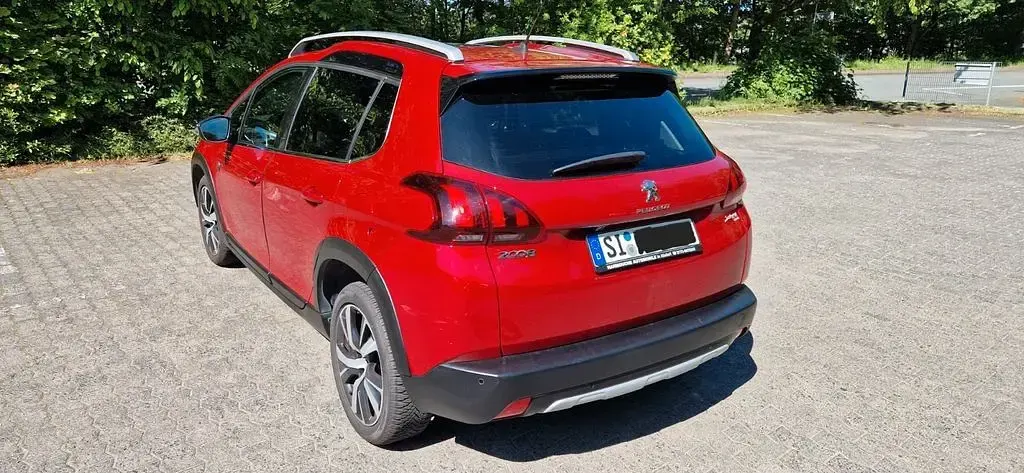 Gebraucht Peugeot 2008 Crossway 110 PS (80 kW) 2019 Rot SUV