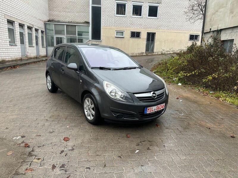 Grau Gebraucht 2010 Opel Corsa Edition Kleinwagen | 3.500 € (Fairer Preis) - Bild 1/4