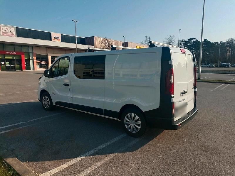 Gebraucht Renault Trafic 120 PS (88 kW) 2019 Weiß Van / Kleinbus