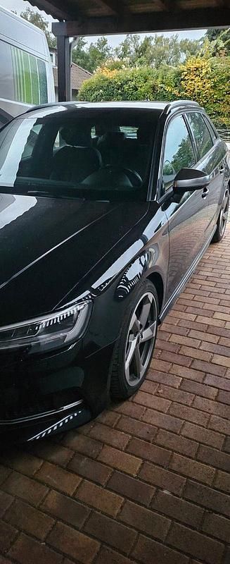 Schwarz Gebraucht 2017 Audi S3 Sportback Kombi | 25.999 € (Guter Preis) - Bild 1/4