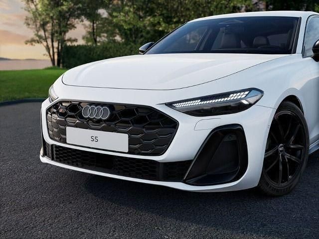 Neu Audi S5 Sport 367 PS (269 kW) 2025 Weiß Limousine