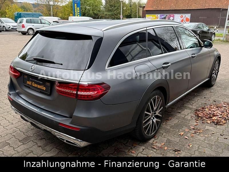Gebraucht Mercedes E400 330 PS (242 kW) 2022 Grau Kombi