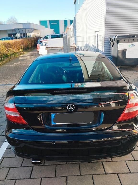 Gebraucht 2005 Mercedes 320 Coupé | 2.900 € - Bild 1/4