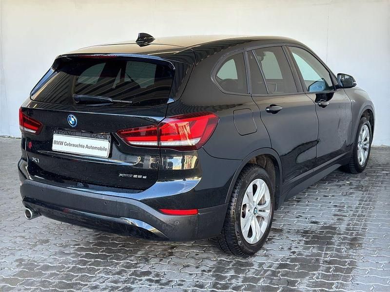 Gebraucht BMW X1 Advantage 220 PS (161 kW) 2022 Black sapphire metallic SUV