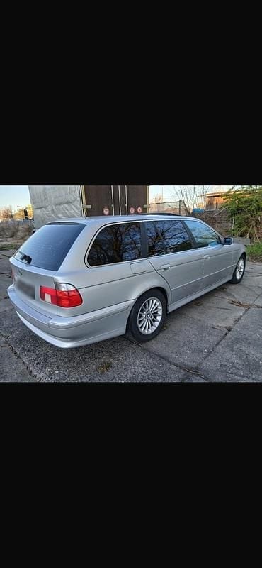 Gebraucht BMW 525 163 PS (119 kW) 2003 Silber Kombi