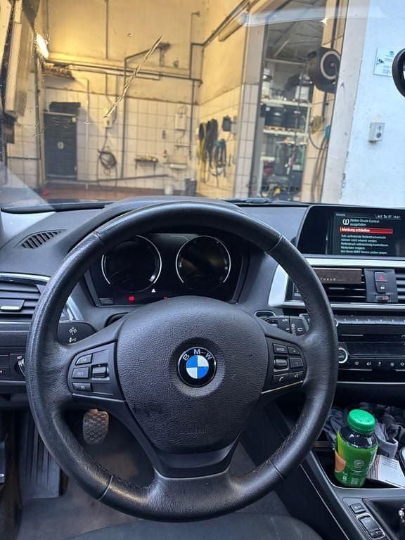Używany BMW 116 Advantage 109 KM (80 kW) 2019 Niebieski Hatchback