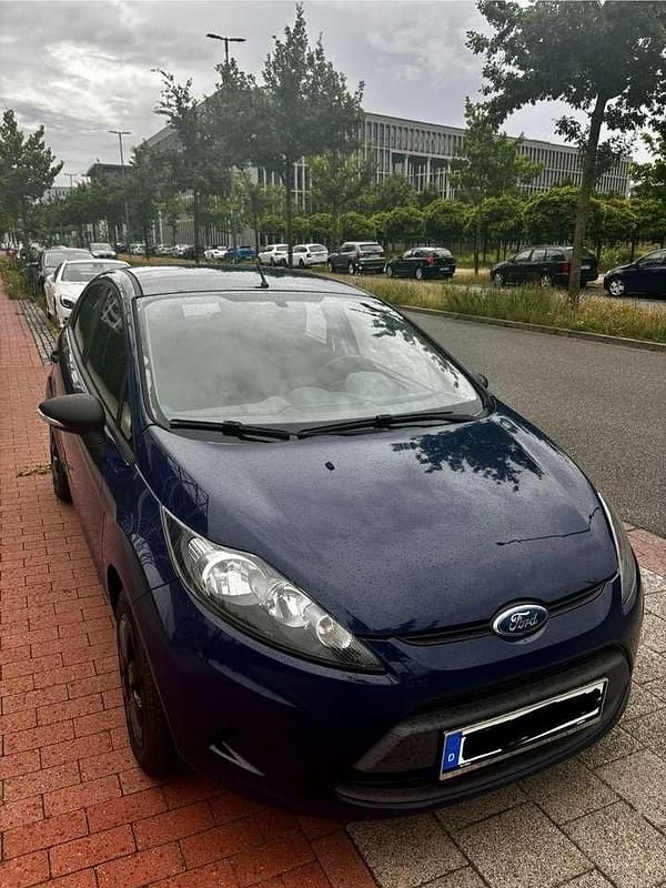 Blau Gebraucht 2009 Ford Fiesta Ambiente Kleinwagen | 2.950 € (Fairer Preis) - Bild 1/4