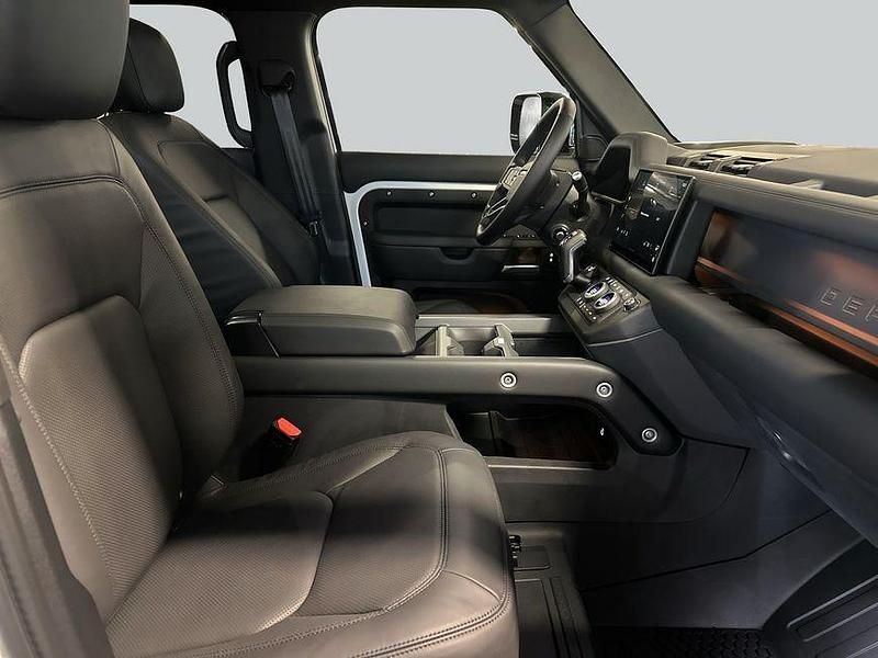 Gebraucht Land Rover Defender HSE Dynamic 249 PS (183 kW) 2025 Weiß SUV