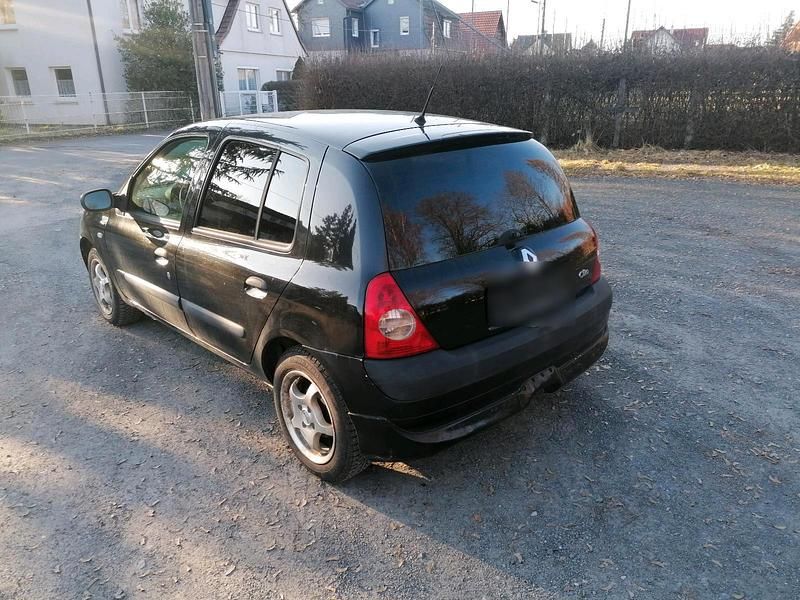 Gebraucht Renault Clio II 75 PS (55 kW) 2005 Rot Kleinwagen