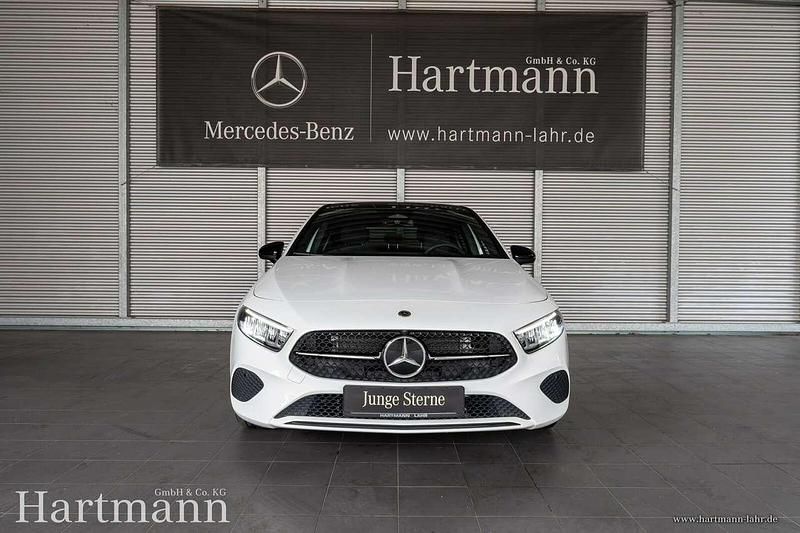 Gebraucht Mercedes A200 Progressive 163 PS (119 kW) 2024 Polarweiß Kleinwagen