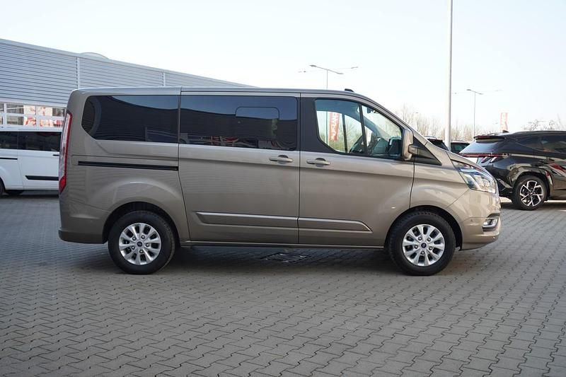 Gebraucht Ford Tourneo Custom Titanium 131 PS (96 kW) 2020 Grau Van