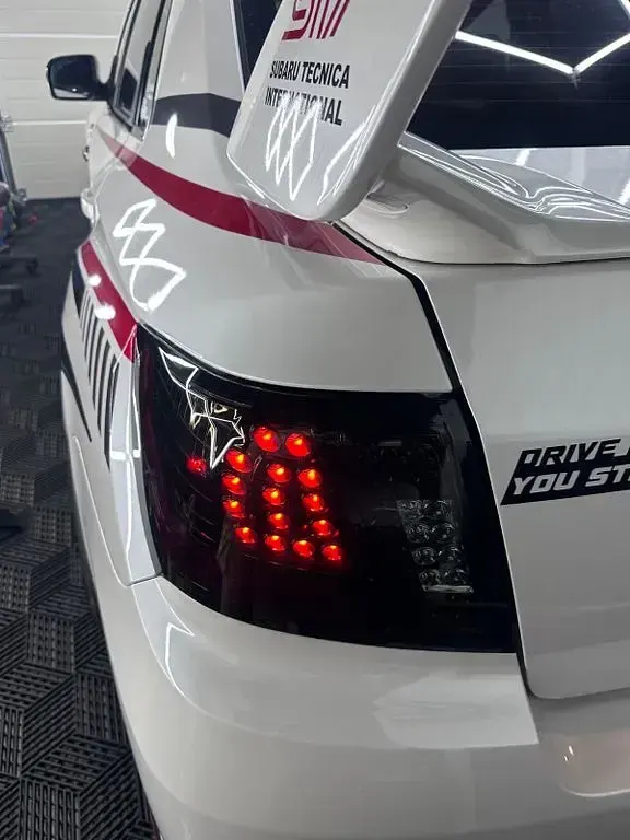 Gebraucht Subaru WRX STI Sport 360 PS (264 kW) 2011 Weiß Limousine