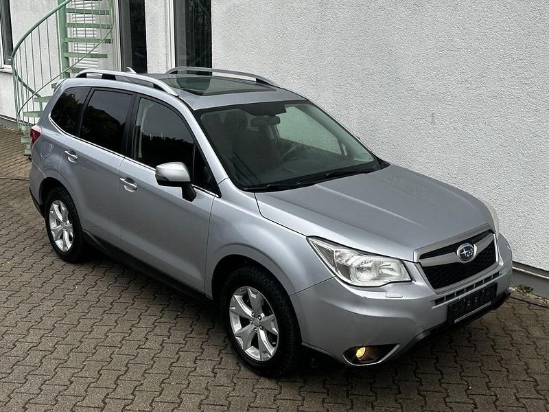Silber Gebraucht 2015 Subaru Forester Exclusive+ SUV | 7.390 € (Guter Preis) - Bild 1/4