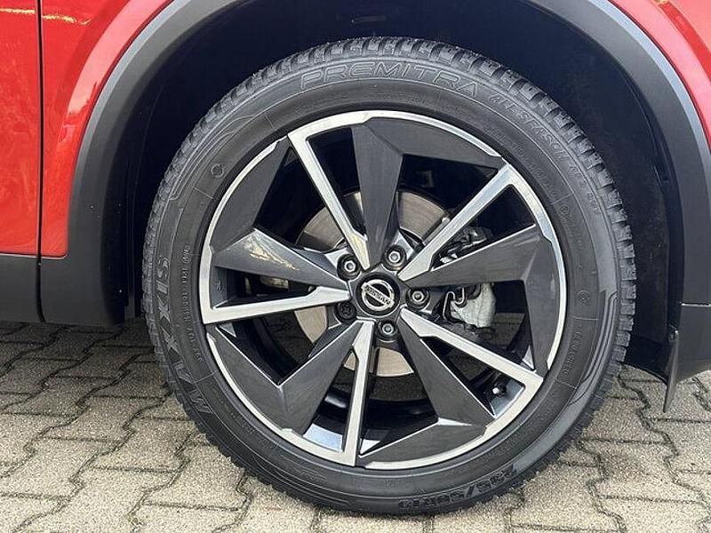 Gebraucht Nissan Qashqai Tekna 158 PS (116 kW) 2022 Rot SUV