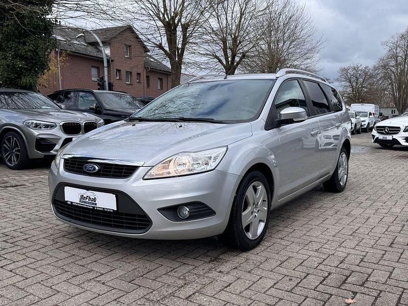 Second-hand Ford Focus Style 101 CP (74 kW) 2008 Argintiu Berlinǎ