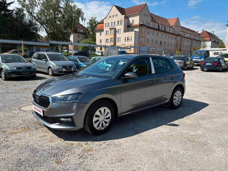 Grau Neu 2025 Skoda Fabia Selection Limousine | 16.900 € (Guter Preis) - Bild 1/4