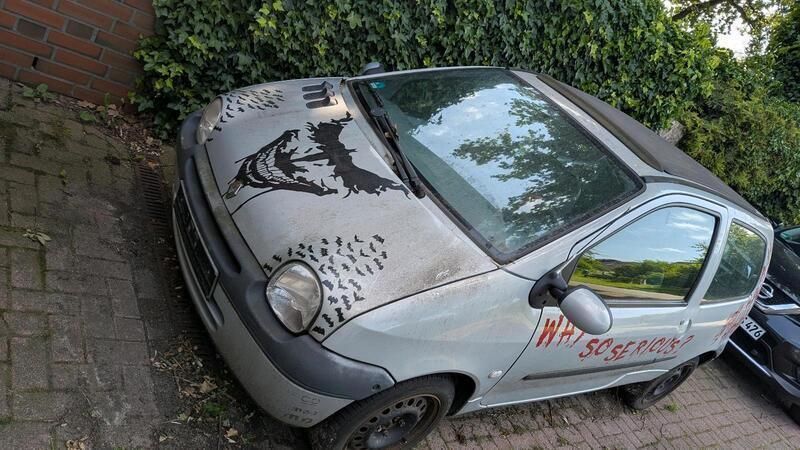 Grau Gebraucht 2007 Renault Twingo Kleinwagen | 500 € - Bild 1/4