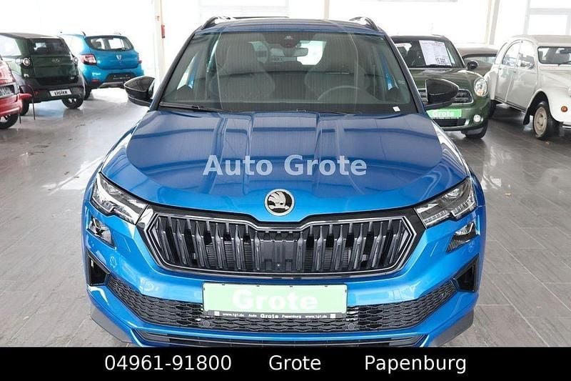 Neu Skoda Karoq SportLine 150 PS (110 kW) 2026 Blau SUV