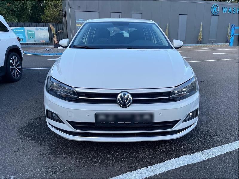 Weiß Gebraucht 2019 VW Polo Highline Kleinwagen | 11.299 € (Fairer Preis) - Bild 1/4