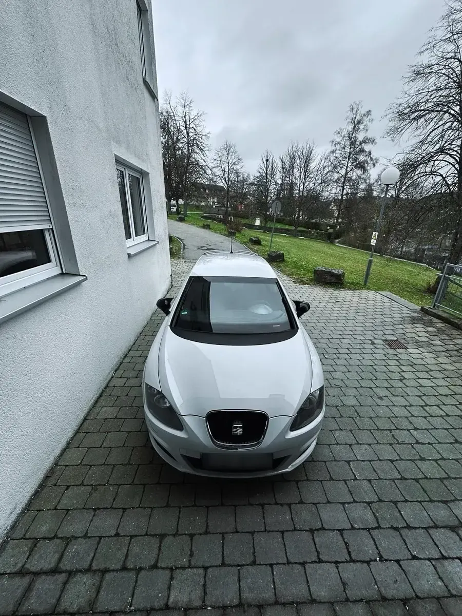 Gebraucht Seat Leon 125 PS (91 kW) 2011 Weiß Kleinwagen