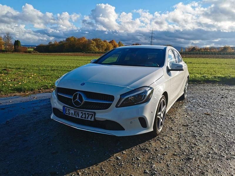Gebraucht Mercedes A200 136 PS (100 kW) 2016 Weiß Limousine