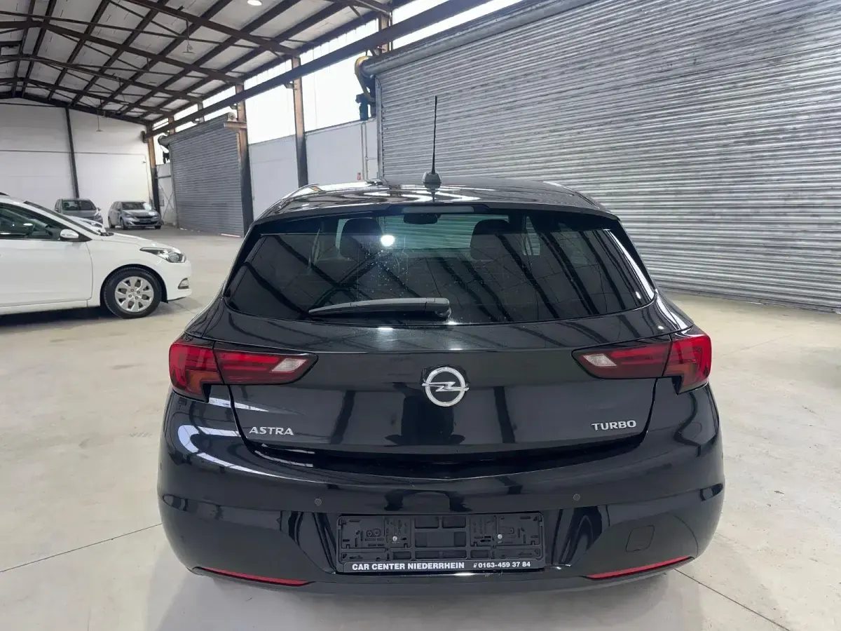 Gebraucht Opel Astra Dynamic 125 PS (91 kW) 2015 Limousine