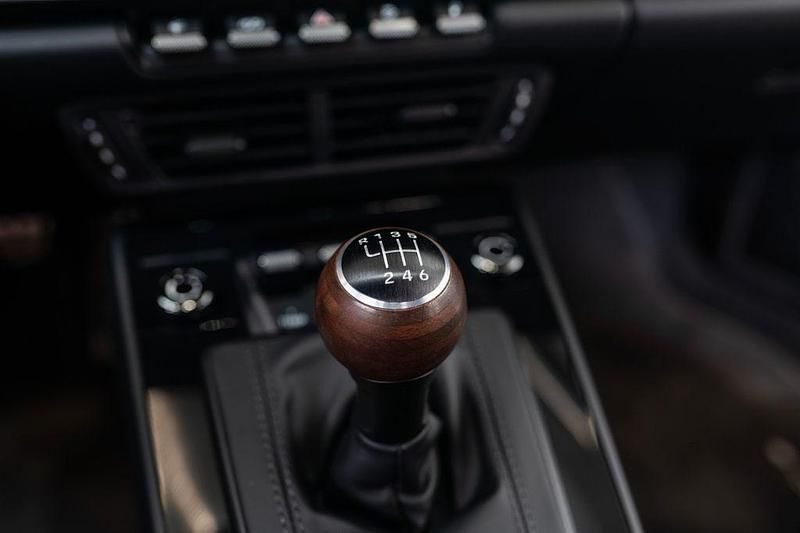 Gebraucht Porsche 992 394 PS (289 kW) 2025 Silber