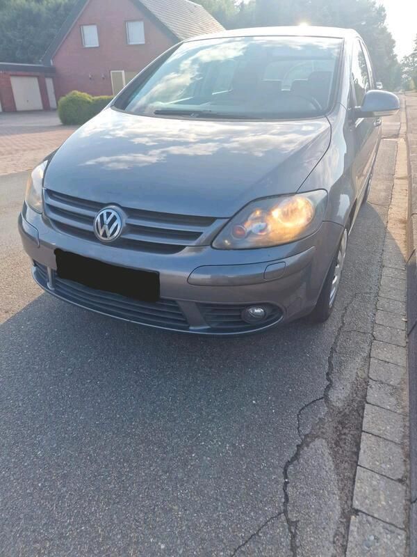 Grau Gebraucht 2006 VW Golf V Limousine | 2.899 € (Fairer Preis) - Bild 1/4