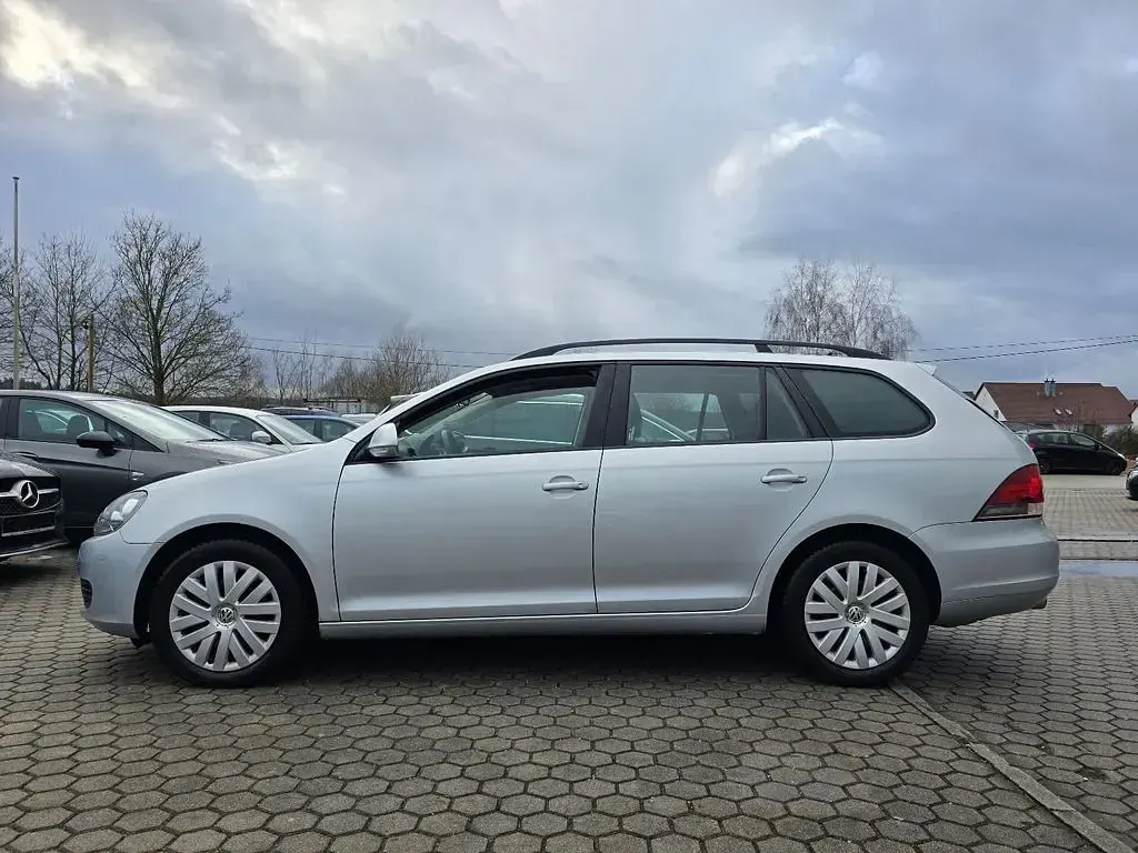 Gebraucht VW Golf VII Trendline 105 PS (77 kW) 2012 Silber Kombi