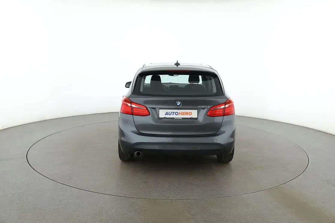 Gebraucht BMW 218 Active Tourer Basis 150 PS (110 kW) 2015 Grau Van / Kleinbus